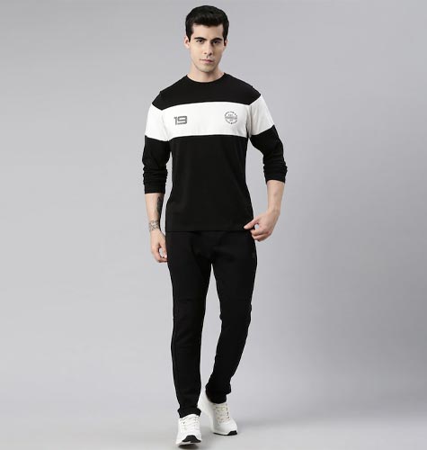 Men Colourblocked Cotton T-shirt